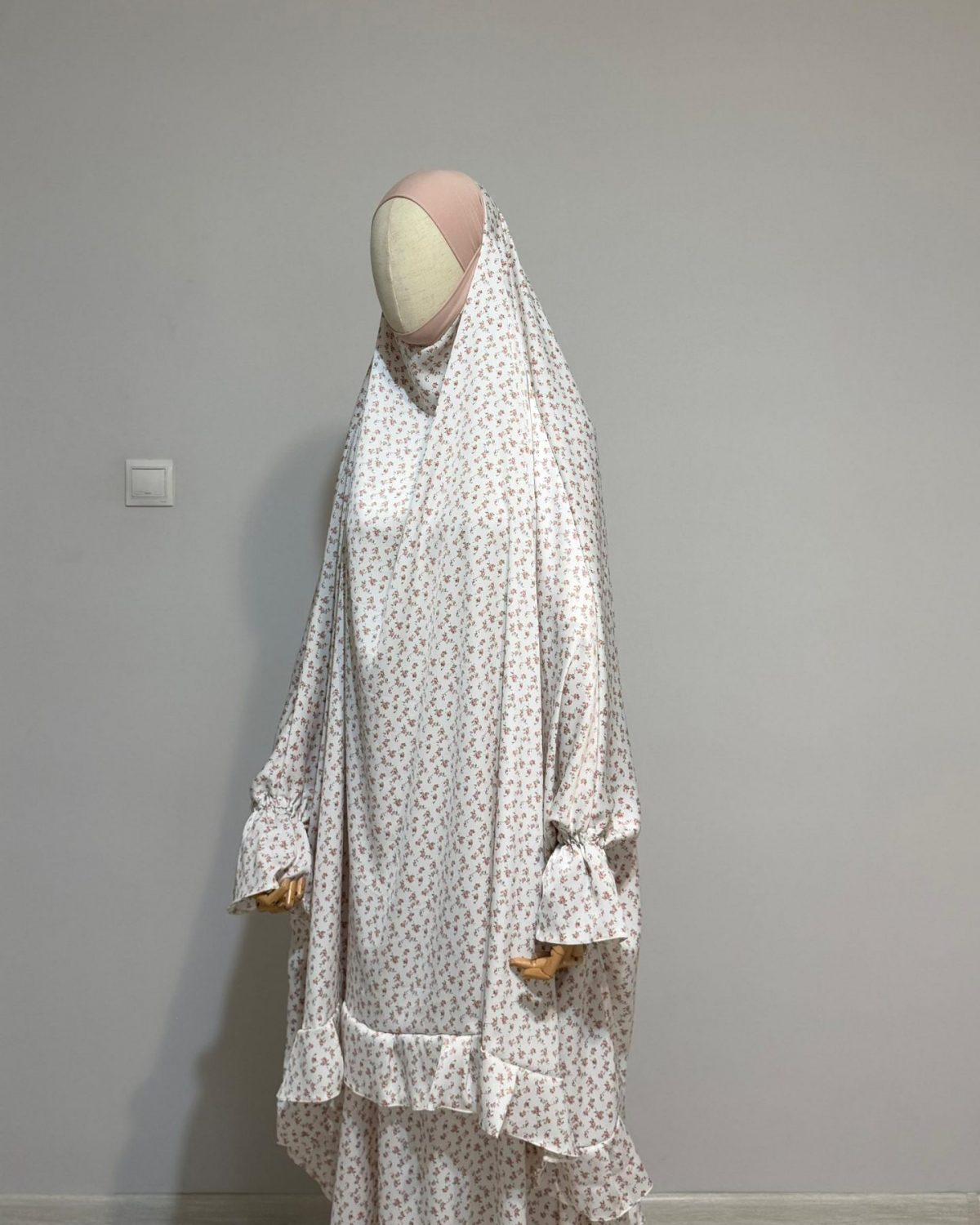 𝒜𝓃𝒾𝓈𝓈𝒶